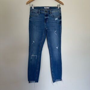 Zara || Woman’s Distressed Skinny blue Jeans size 2